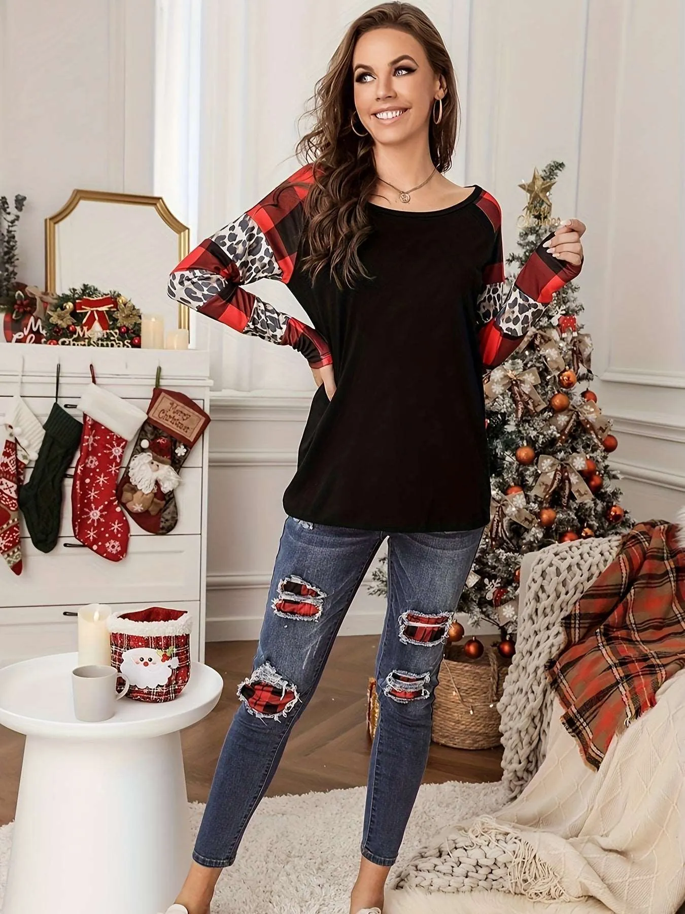 Classic Comfort: Plaid Long Sleeve T-shirt for Everyday Style