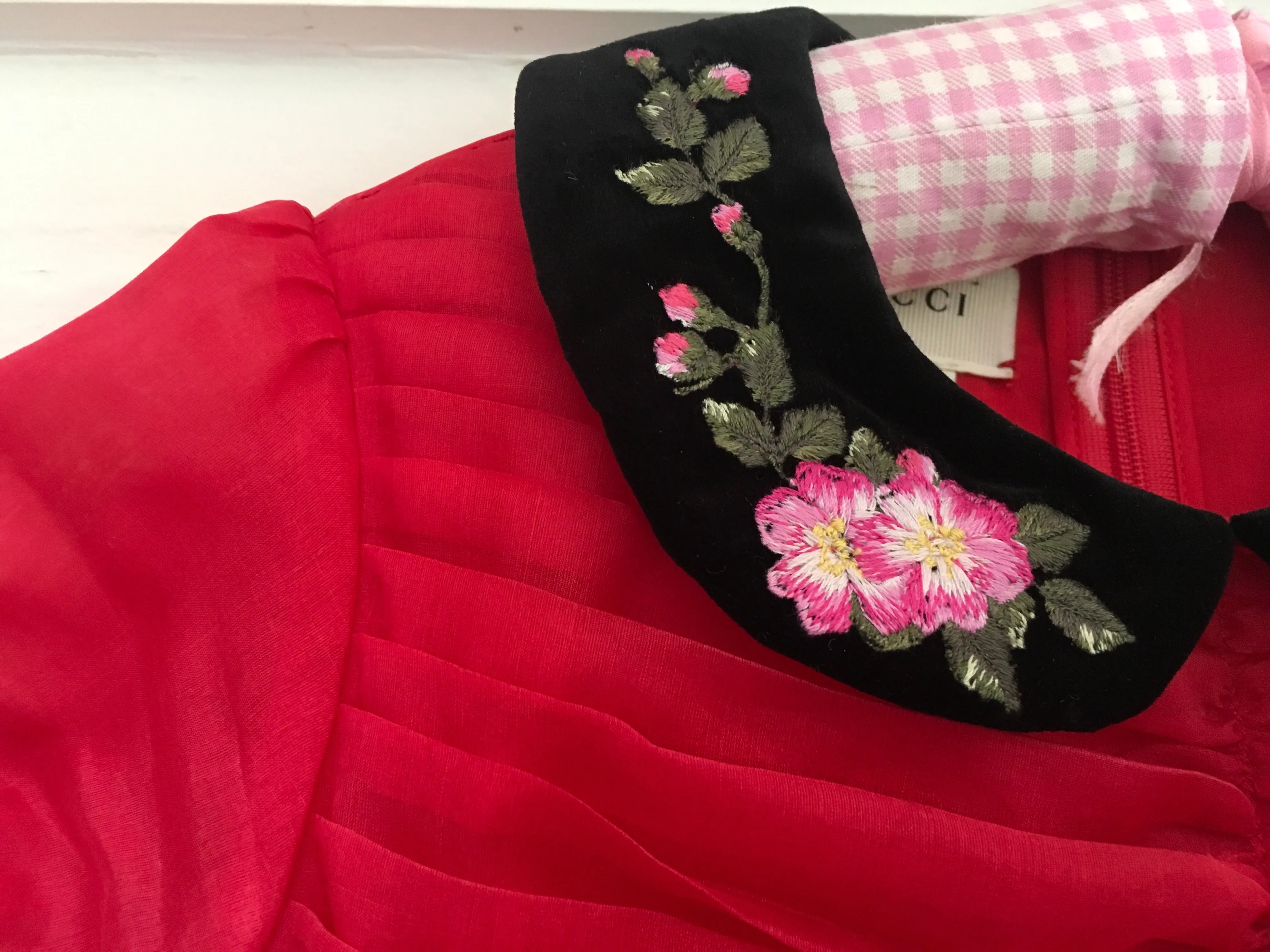 GUCCI 2017/2018 GIRLS EMBROIDED RED BLIND FOR LOVE SILK DRESS CHILDREN